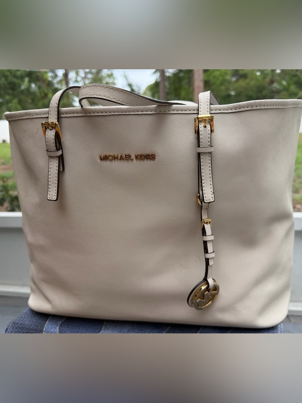 Michael Kors Jet Set Large Ivory Saffiano Leather Tote Bag Gold Tone Dust Bag